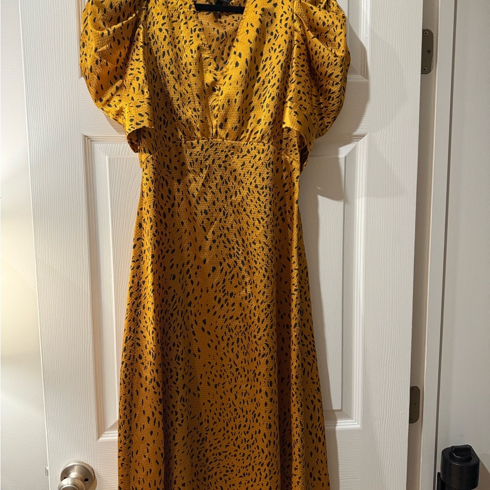 Elegant Yellow Patterned Dress size XS